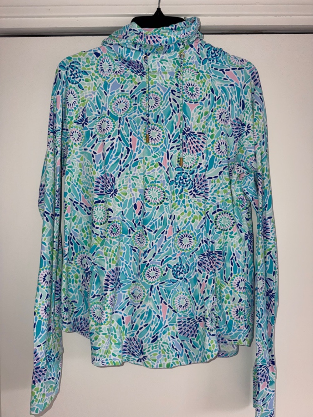 Lilly Pulitzer Luxletic hoodie facemask neck. Great used condition size M.